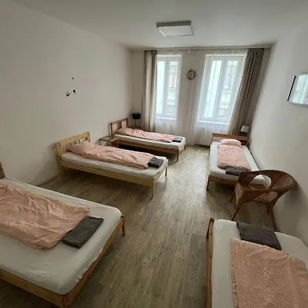Apartmans With Parking Near Center *