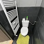 Apartmans With Parking Near Center *