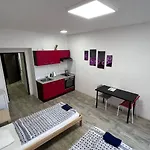 Apartment Apartmans With Parking Near Center *