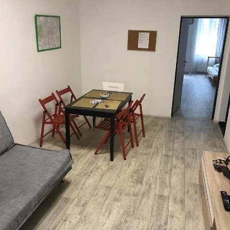 Apartmans With Parking Near Center *