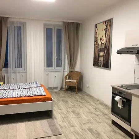 Apartmans With Parking Near Center *