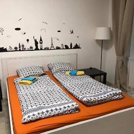 Apartmans With Parking Near Center Apartmán