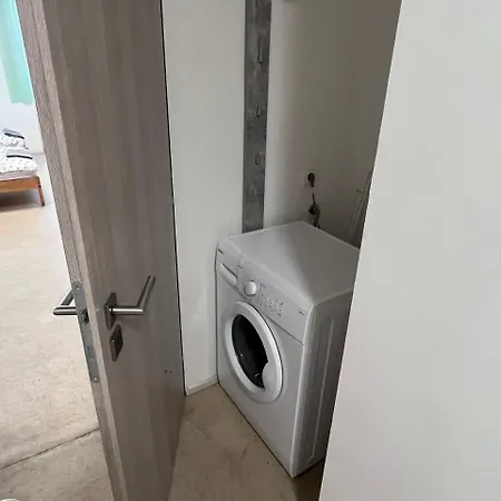 Apartmans With Parking Near Center Appartement