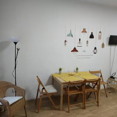 Apartmans With Parking Near Center *
